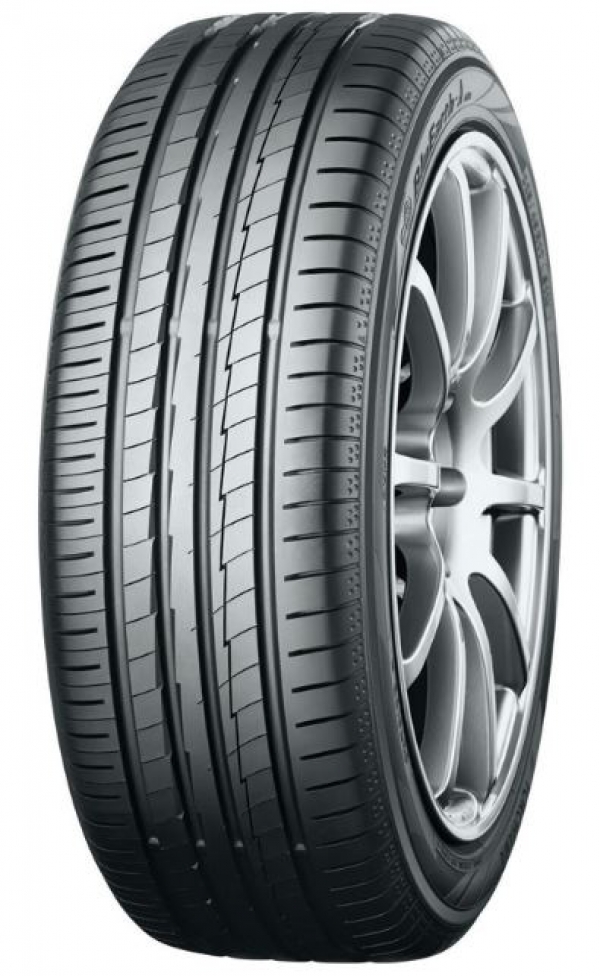 Pneu Yokohama 185/45 R17 78H Été - Vue principale